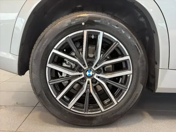 BMW X1 U11 - voiture de démonstration - Photo 23