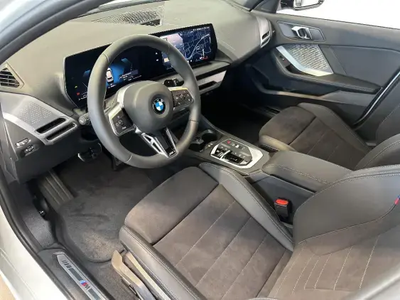 BMW SERIE 1 F70 - voiture de démonstration - Photo 16