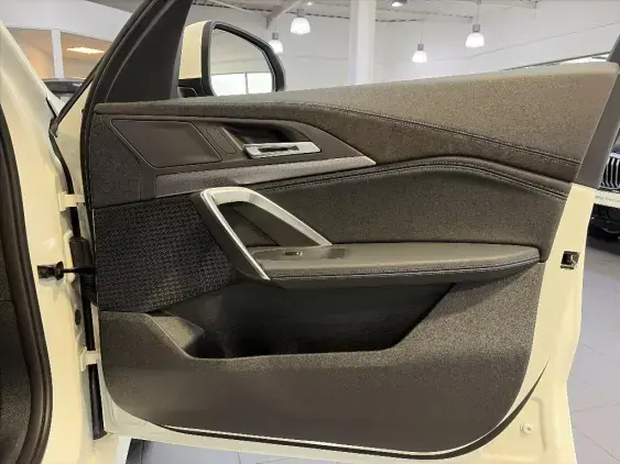 BMW X1 U11 - voiture de démonstration - Photo 19