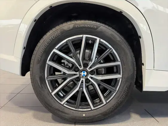 BMW X1 U11 - voiture de démonstration - Photo 23