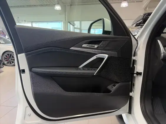 BMW X1 U11 - voiture de démonstration - Photo 18