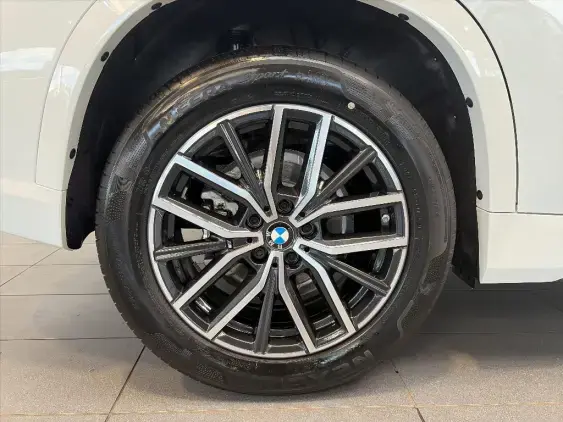 BMW X1 U11 - voiture de démonstration - Photo 23