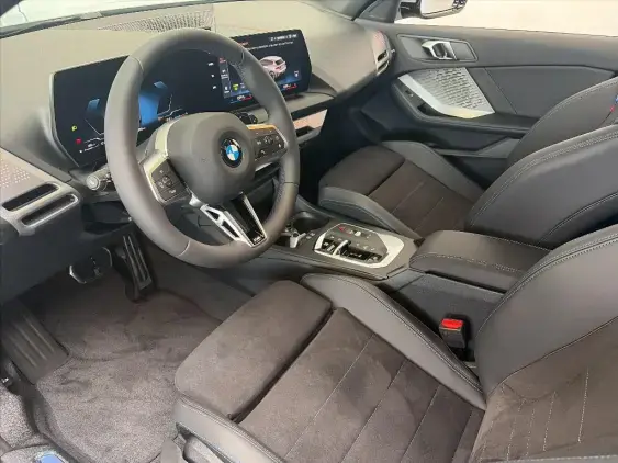 BMW SERIE 1 F70 - voiture de démonstration - Photo 18