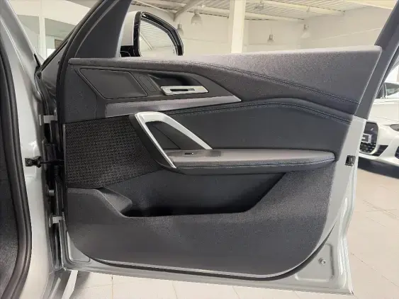 BMW X1 U11 - voiture de démonstration - Photo 19