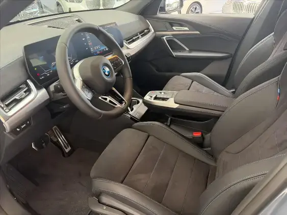 BMW iX2 U10 - voiture de démonstration - Photo 17