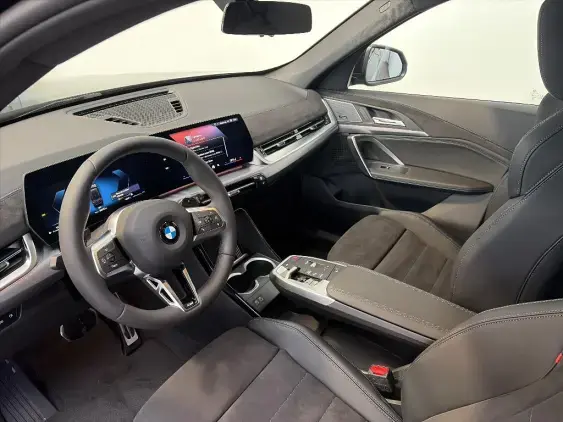 BMW X1 U11 - voiture de démonstration - Photo 16