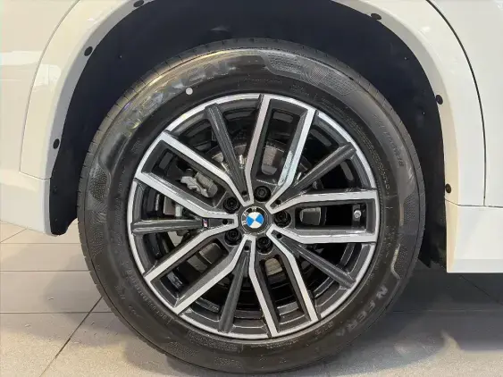 BMW X1 U11 - voiture de démonstration - Photo 22