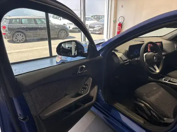 BMW SERIE 1 F70 - voiture de démonstration - Photo 11