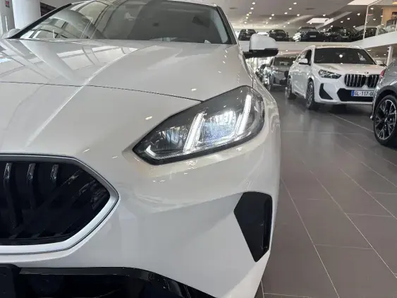 BMW SERIE 1 F70 - voiture de démonstration - Photo 9