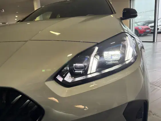 BMW SERIE 1 F70 - voiture de démonstration - Photo 22