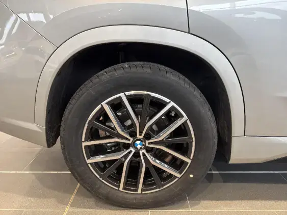 BMW X1 U11 - voiture de démonstration - Photo 12