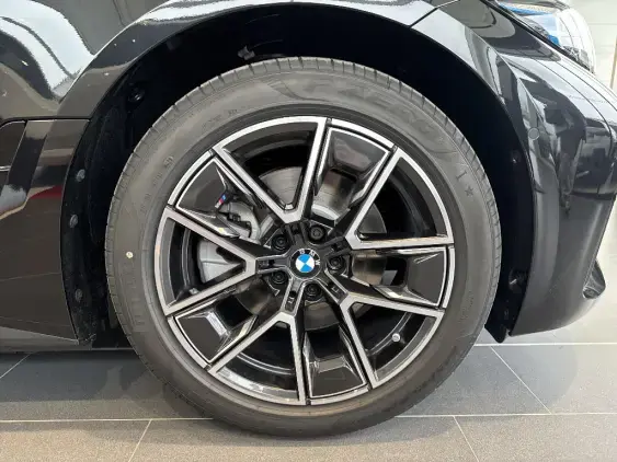 BMW i4 G26 LCI - voiture de démonstration - Photo 9