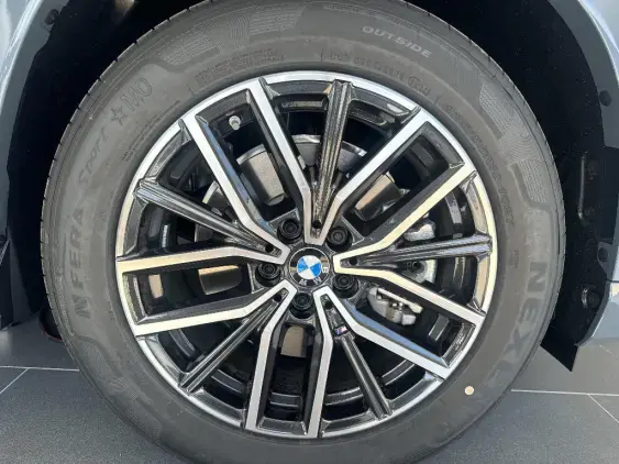 BMW X1 U11 - voiture de démonstration - Photo 8