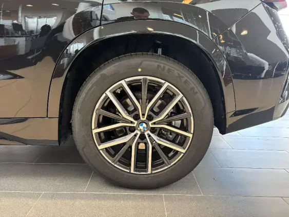 BMW X1 U11 - voiture de démonstration - Photo 19