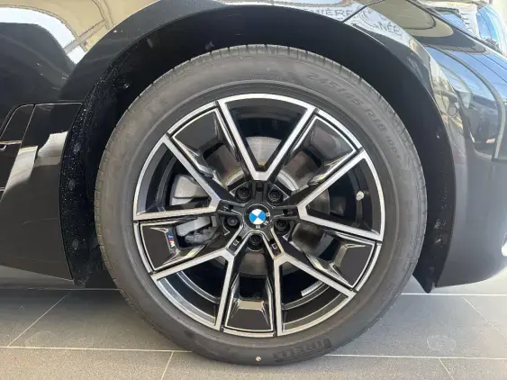 BMW i4 G26 LCI - voiture de démonstration - Photo 9