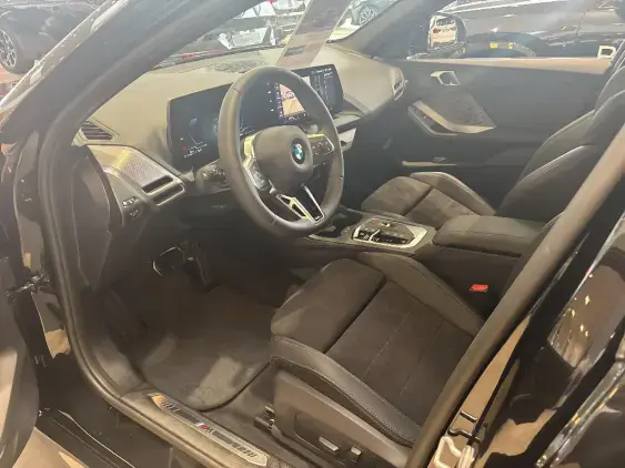 BMW SERIE 1 F70 - voiture de démonstration - Photo 14