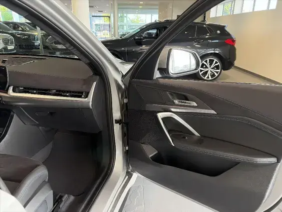 BMW X1 U11 - voiture de démonstration - Photo 18