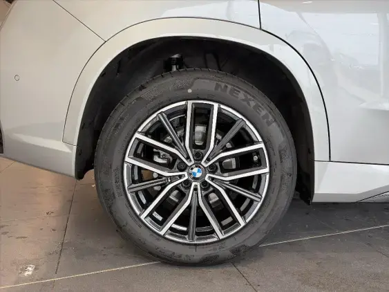 BMW X1 U11 - voiture de démonstration - Photo 22