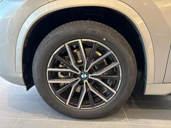 BMW X1 U11 - voiture de démonstration - Photo 17
