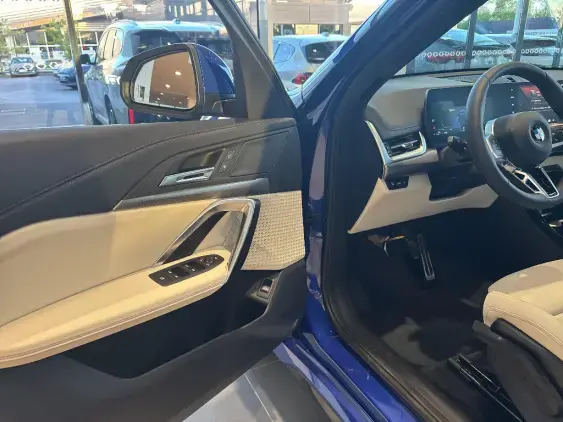 BMW X1 U11 - voiture de démonstration - Photo 17