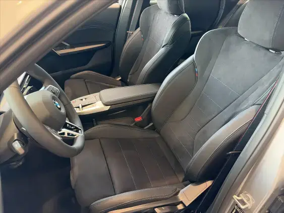 BMW X1 U11 - voiture de démonstration - Photo 12