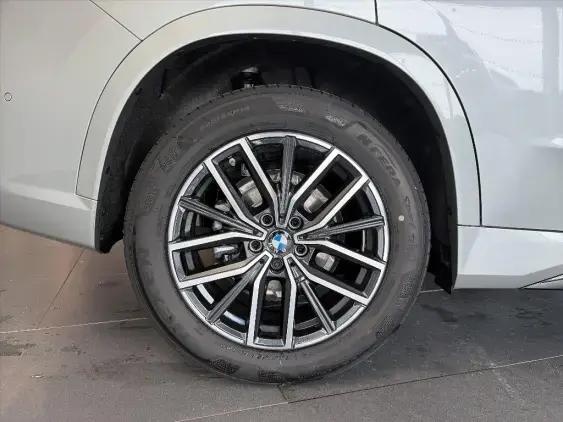 BMW X1 U11 - voiture de démonstration - Photo 22