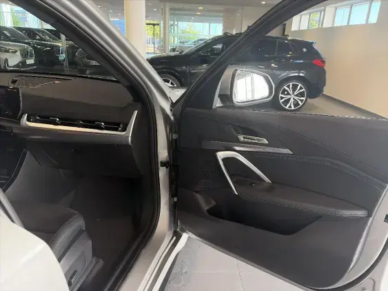 BMW X1 U11 - voiture de démonstration - Photo 18