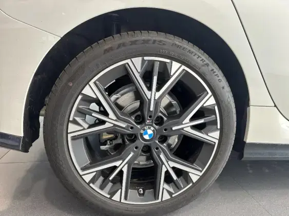 BMW SERIE 1 F70 - voiture de démonstration - Photo 11