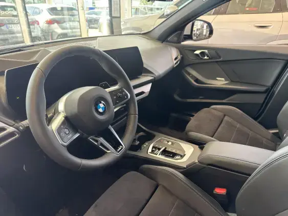 BMW SERIE 1 F70 - voiture de démonstration - Photo 12