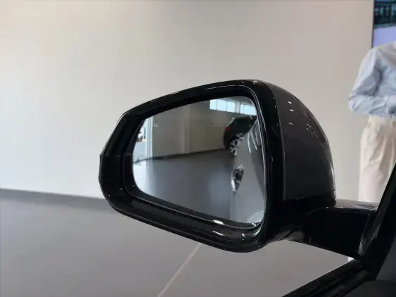 BMW SERIE 1 F70 - voiture de démonstration - Photo 17