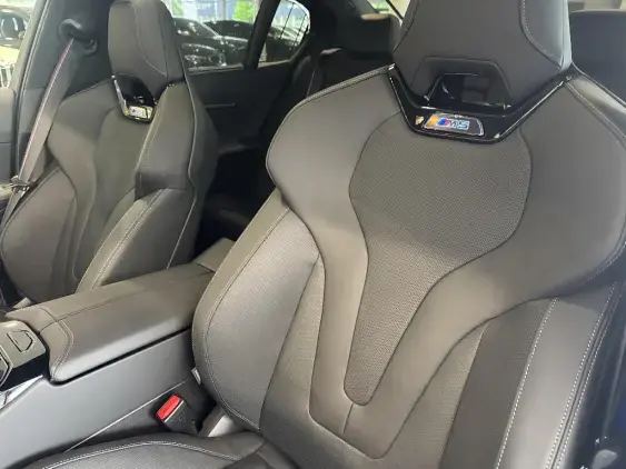 BMW M5 G90 - voiture de démonstration - Photo 12