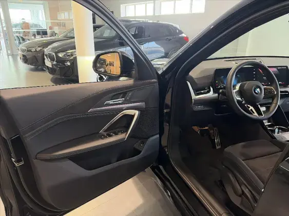 BMW X1 U11 - voiture de démonstration - Photo 17