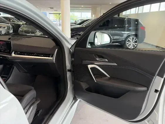 BMW iX2 U10 - voiture de démonstration - Photo 18