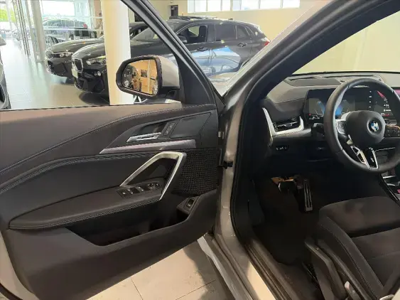 BMW X1 U11 - voiture de démonstration - Photo 17