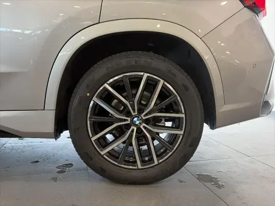 BMW X1 U11 - voiture de démonstration - Photo 21