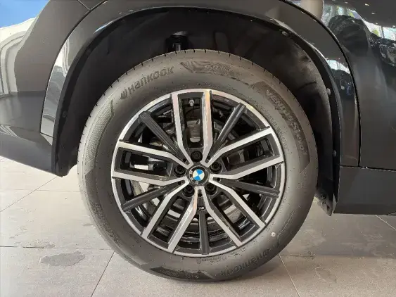 BMW X1 U11 - voiture de démonstration - Photo 22