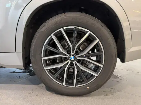 BMW X1 U11 - voiture de démonstration - Photo 13