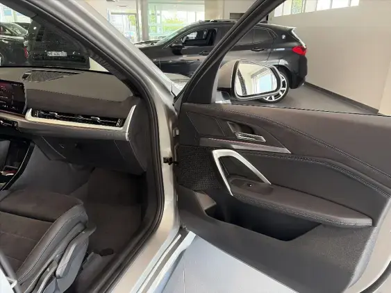 BMW X1 U11 - voiture de démonstration - Photo 18