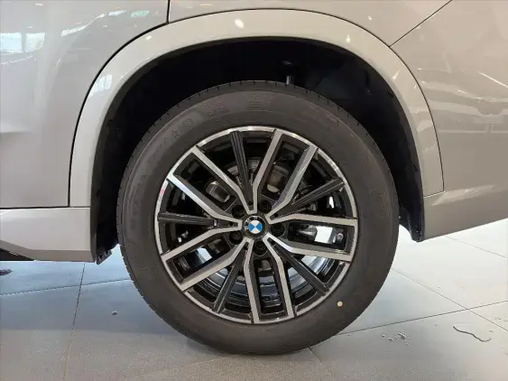 BMW X1 U11 - voiture de démonstration - Photo 21