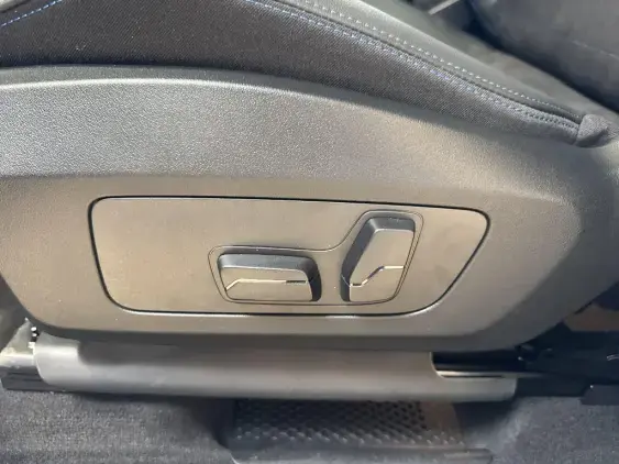 BMW X1 U11 - voiture de démonstration - Photo 14
