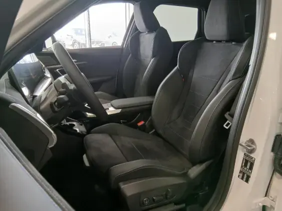 BMW X1 U11 - voiture de démonstration - Photo 16