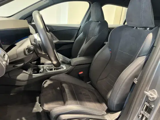 BMW SERIE 1 F70 - voiture de démonstration - Photo 16