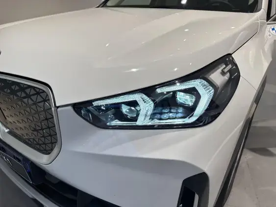 BMW iX1 U11 - voiture de démonstration - Photo 17