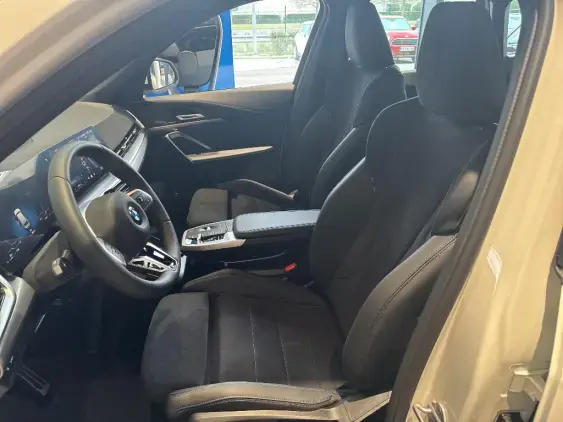 BMW X1 U11 - voiture de démonstration - Photo 16