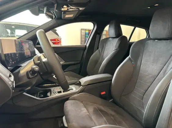 BMW SERIE 1 F70 - voiture de démonstration - Photo 16