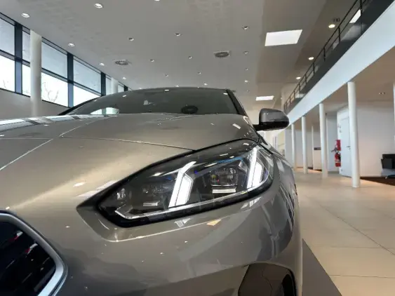 BMW SERIE 1 F70 - voiture de démonstration - Photo 17