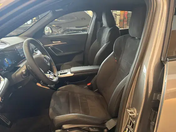 BMW iX2 U10 - voiture de démonstration - Photo 16