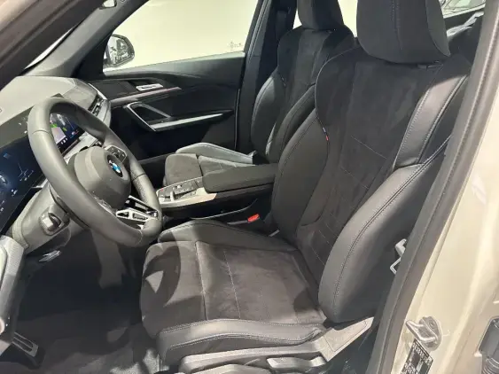 BMW X1 U11 - voiture de démonstration - Photo 16