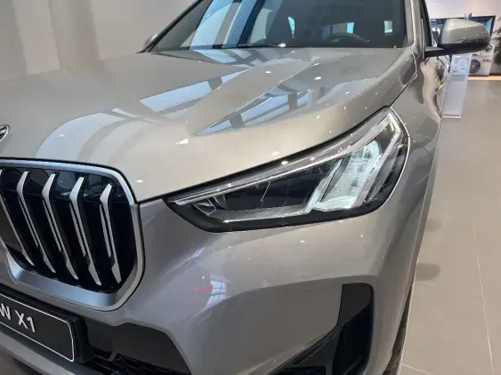 BMW X1 U11 - voiture de démonstration - Photo 17