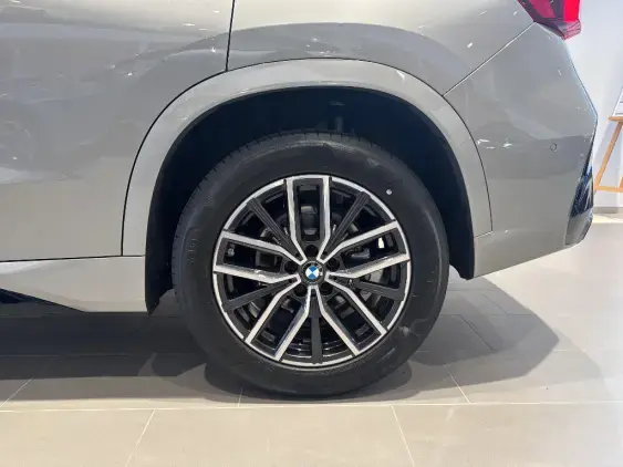 BMW X1 U11 - voiture de démonstration - Photo 19